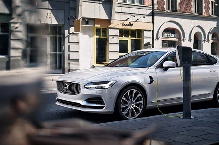 Volvo Navigates Toward An Electrifying Future — cover image