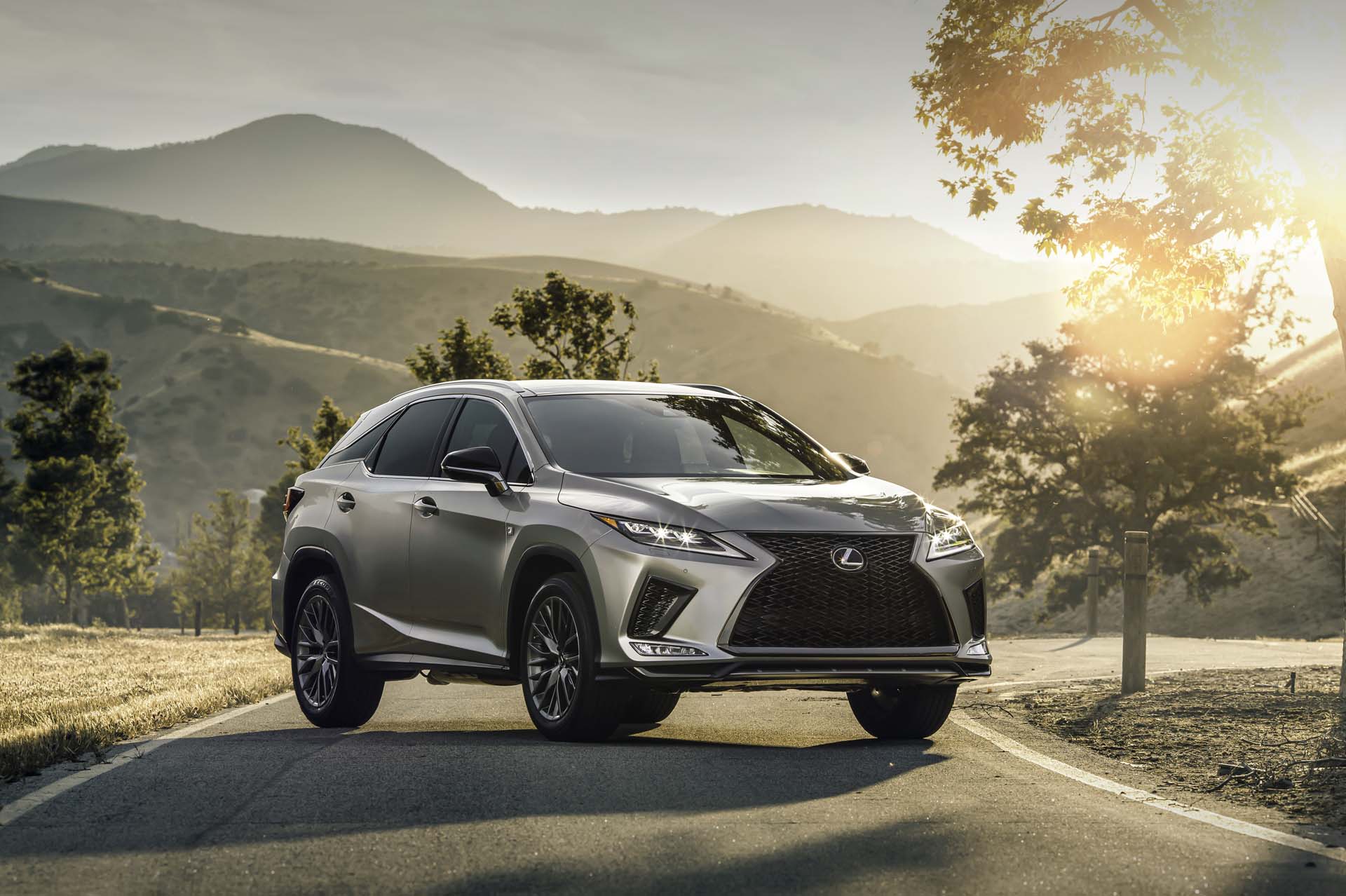 Middle East-Bound New 2020 Lexus RX Facelift Revealed — cover image