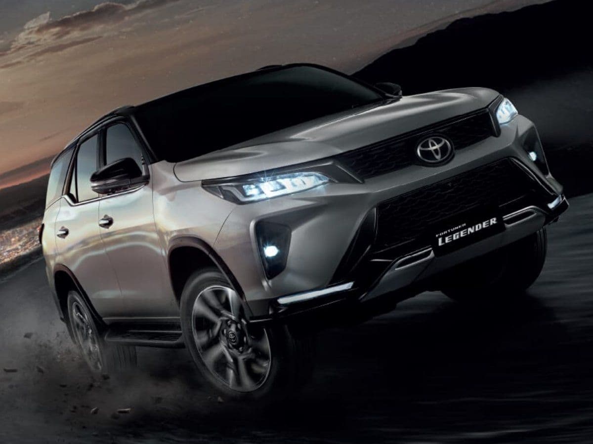 2020 Toyota Fortuner and Hilux Get Facelifts — cover image