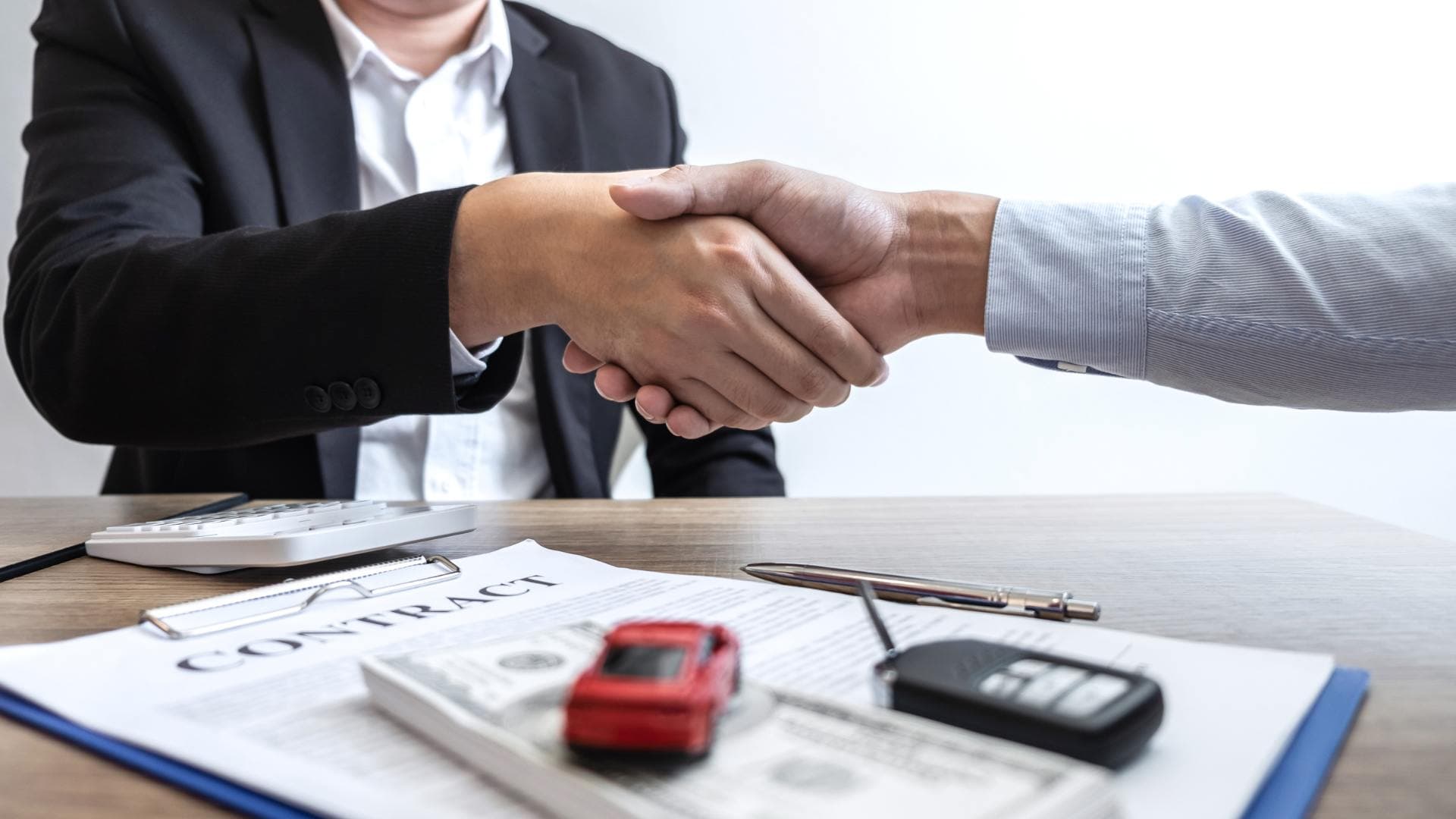 The Art Of Negotiating Car Prices In The UAE: Tips And Strategies | Price Negotiation | Buy Used Car In Dubai — cover image