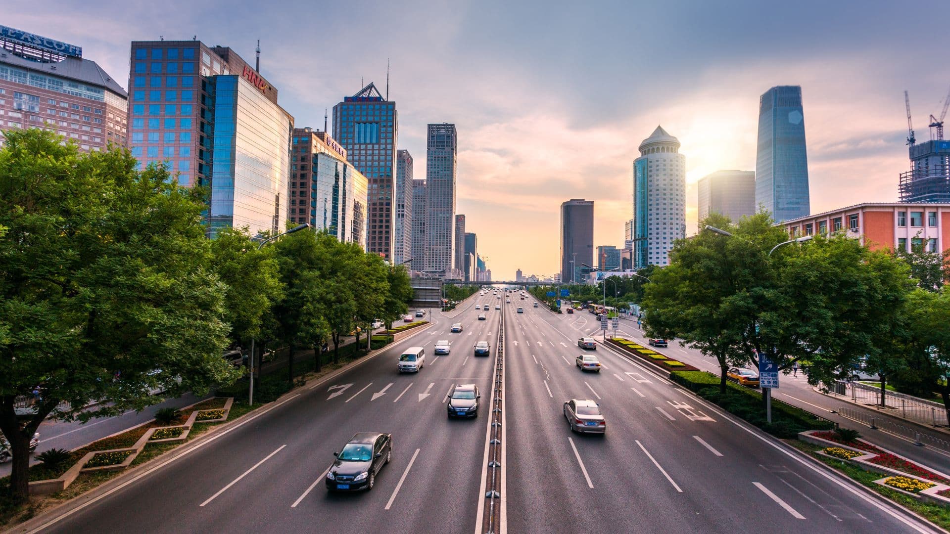 New Car Vs Used Car In The UAE | Which Is The Better Choice For You? — cover image