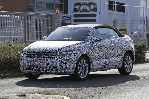 SPIED: 2020 Volkswagen T-Roc Drops The Top